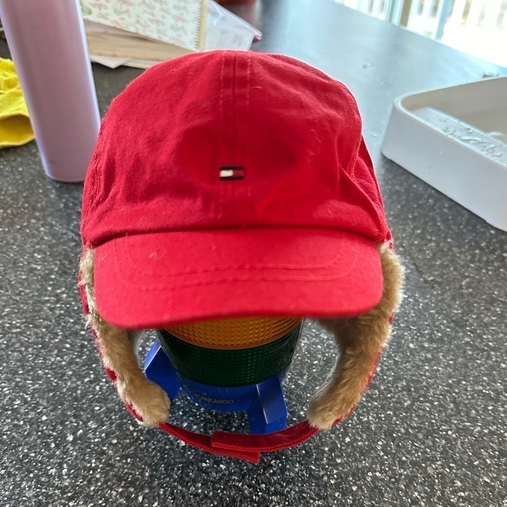 Tommy Hilfiger faux fur lined winter hat 6-12m